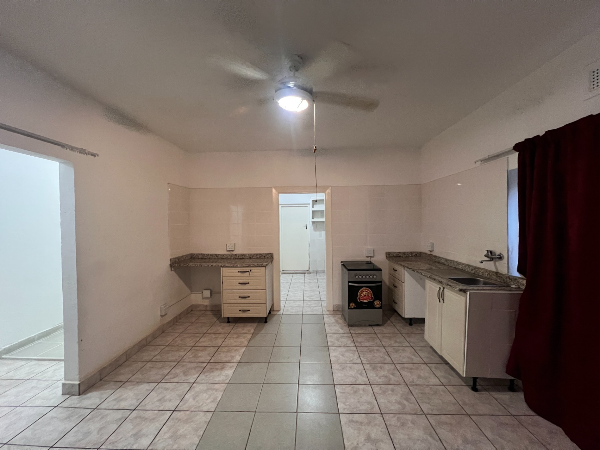 1 Bedroom Apartment To Rent in Umbilo, Durban, KwaZulu-Natal