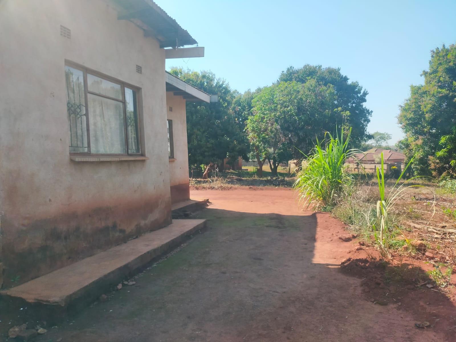House for sale in Thohoyandou Rural, Thohoyandou, 2000 m²