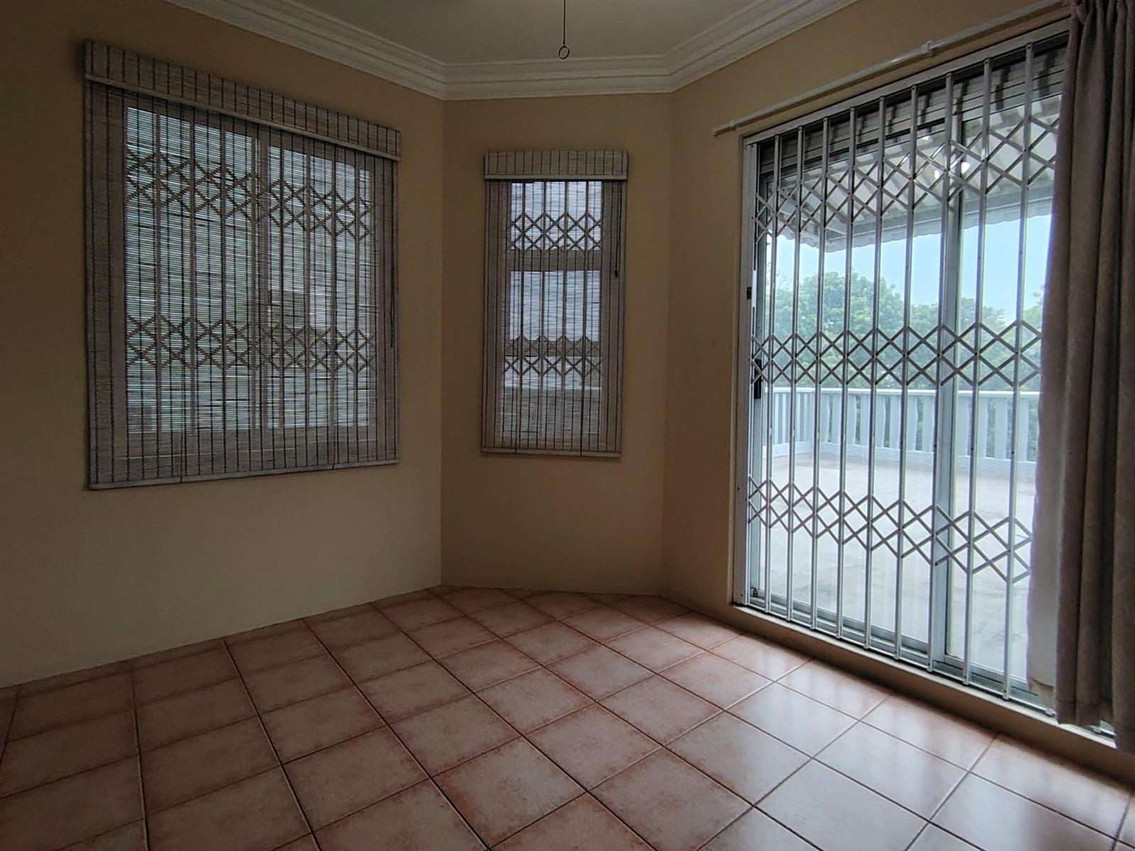 Adorable Apartment For Sale in Morningside, Durban
