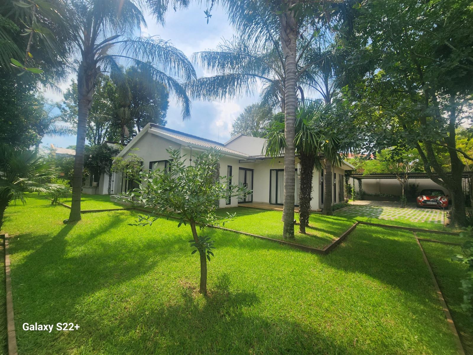 House for sale in Sunninghill, Sandton, 334 m²