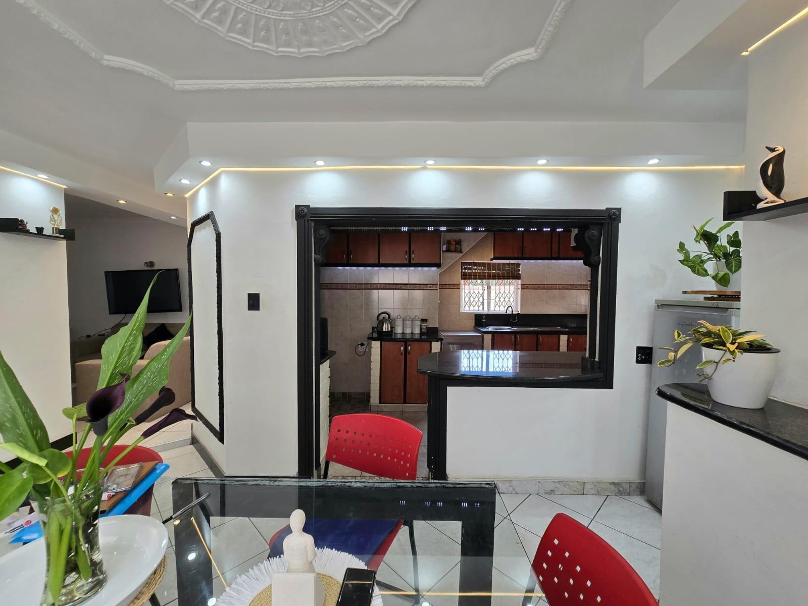 House For Sale in Crossmoor, Chatsworth, KwaZulu Natal