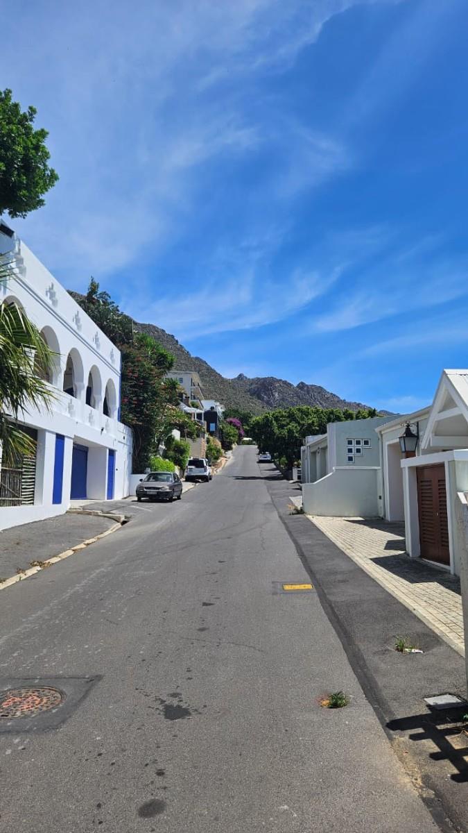Jewel 11 Bedroom Guesthouse Overlooking Gordyn's bay - Amazing investment opportunity