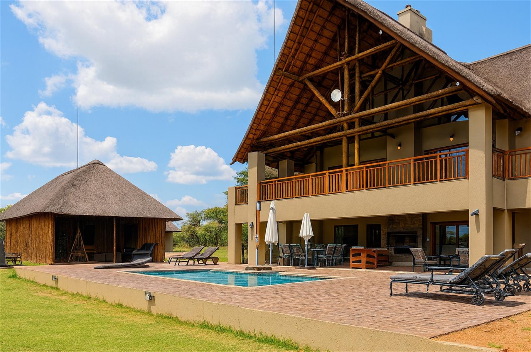 6-Bedroom Lodge In Zebula Golf Estate with spectacular views