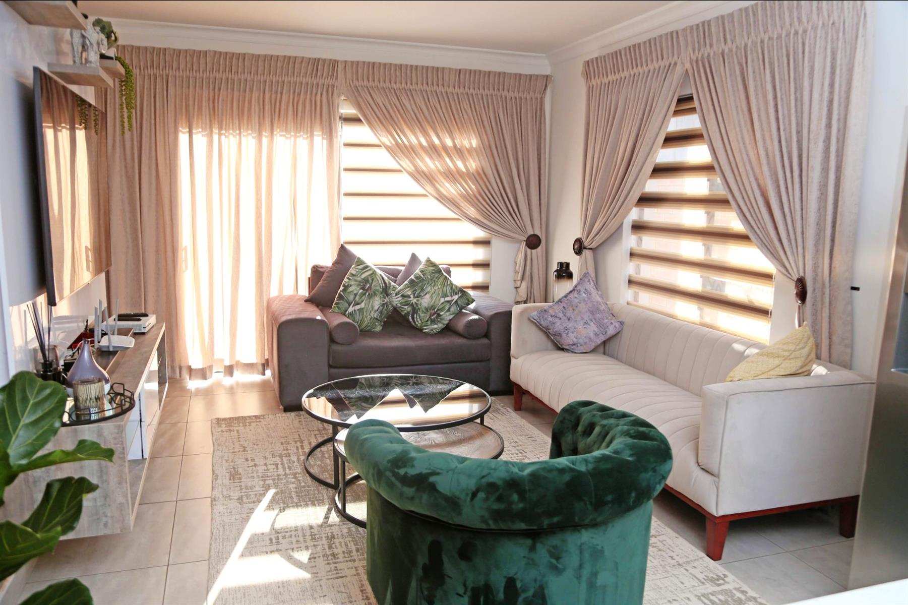 House To Rent in Thatchfield Ridge Estate, Centurion