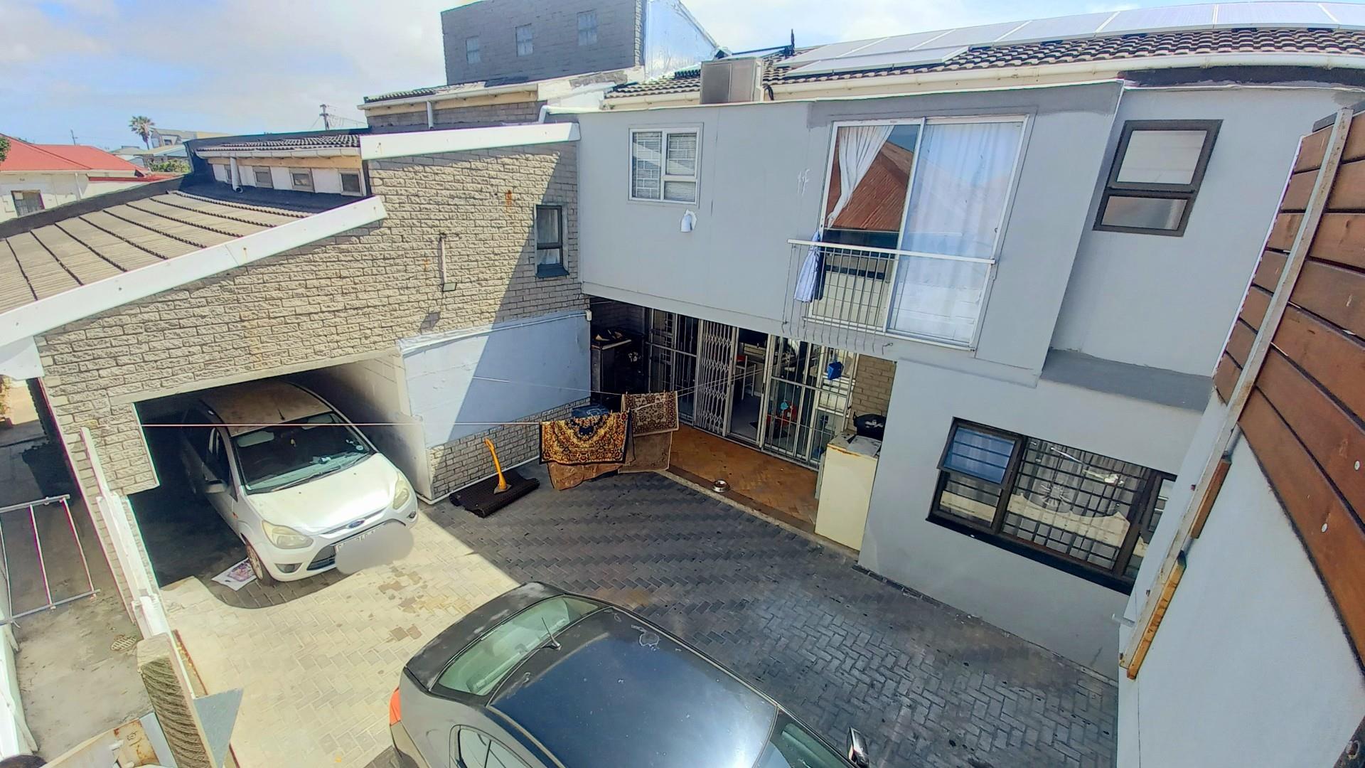 Amazing investment opportunity- House For Sale in Maitland, Cape Town