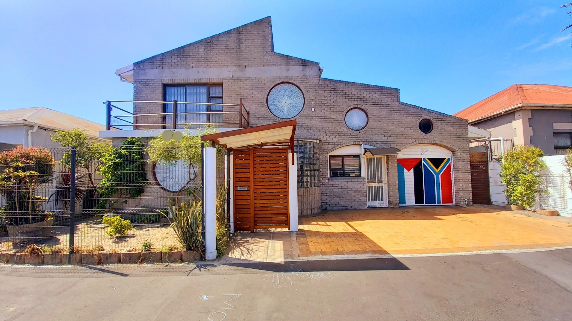 Amazing investment opportunity- House For Sale in Maitland, Cape Town