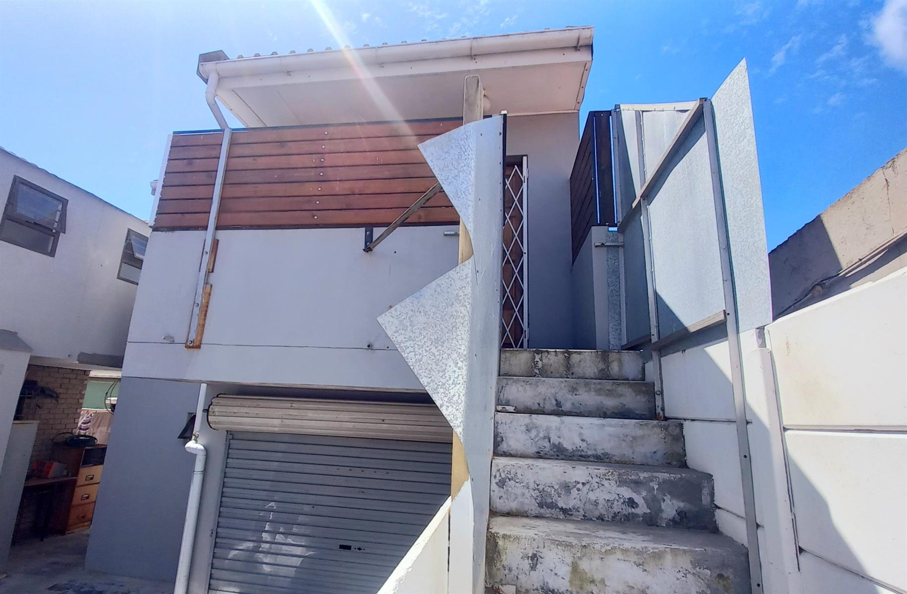 Amazing investment opportunity- House For Sale in Maitland, Cape Town