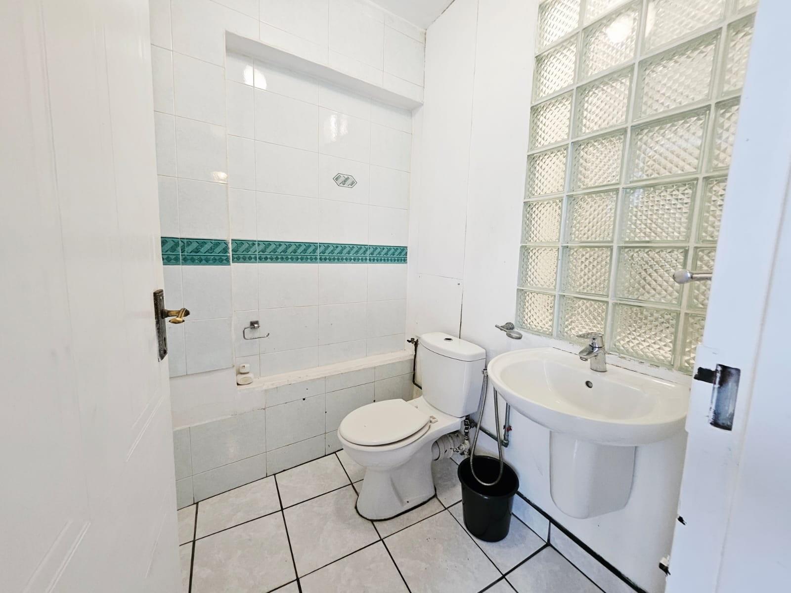 Apartment For Sale in North Beach, Durban, KwaZulu Natal