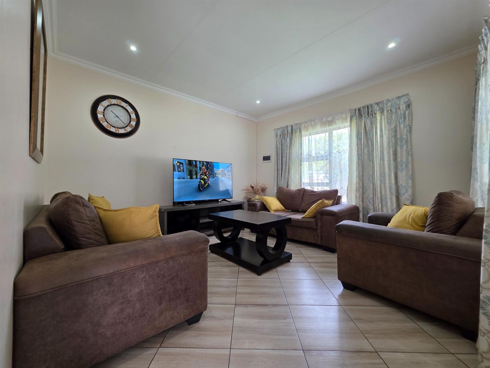 Neat 3 bedroom house for sale in Eden Park
