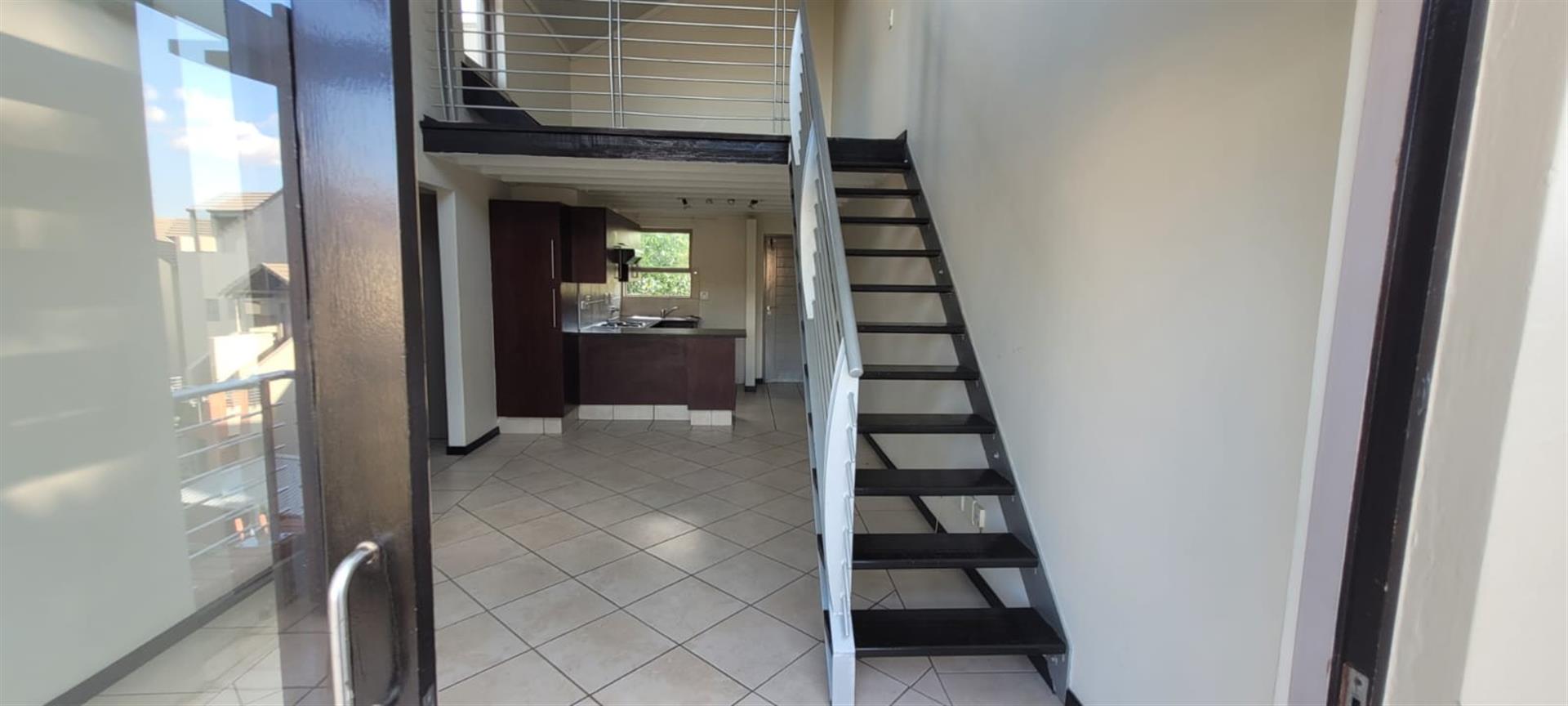 2 Bedroom Loft Apartment / Flat for Sale in Lonehill