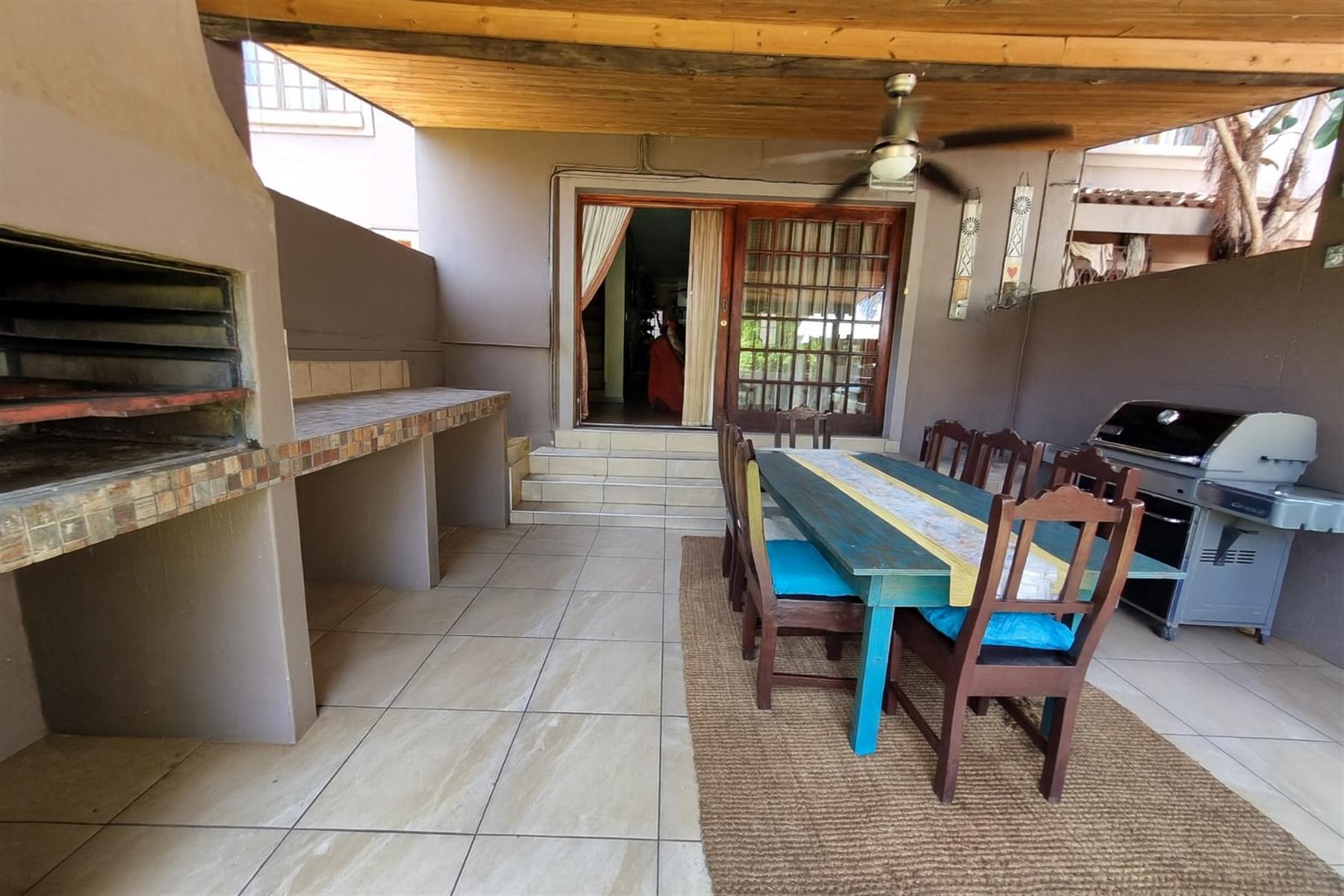 Immaculate townhouse in security complex for sale
