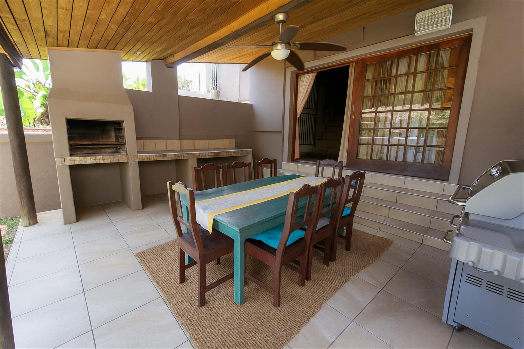 Immaculate townhouse in security complex for sale