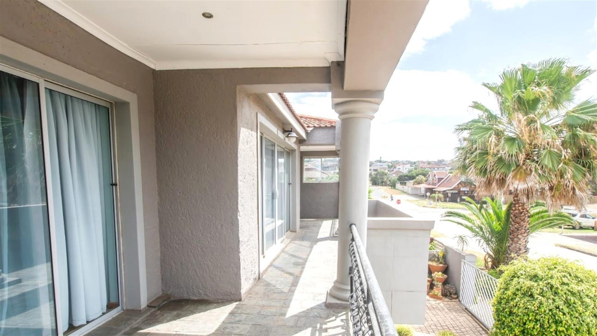 Spacious 4-Bedroom Home for Sale in Jeffreys Bay | Walk to Albatross Beach