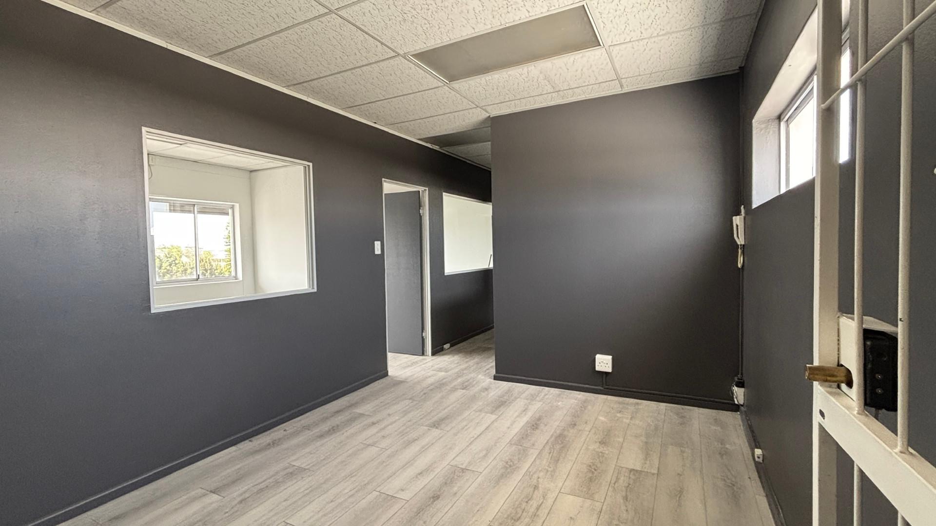 Commercial Property To Rent in Montague Gardens, Milnerton