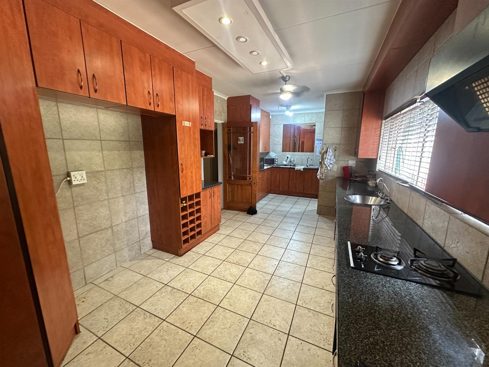 House For Sale in Faerie Glen, Pretoria