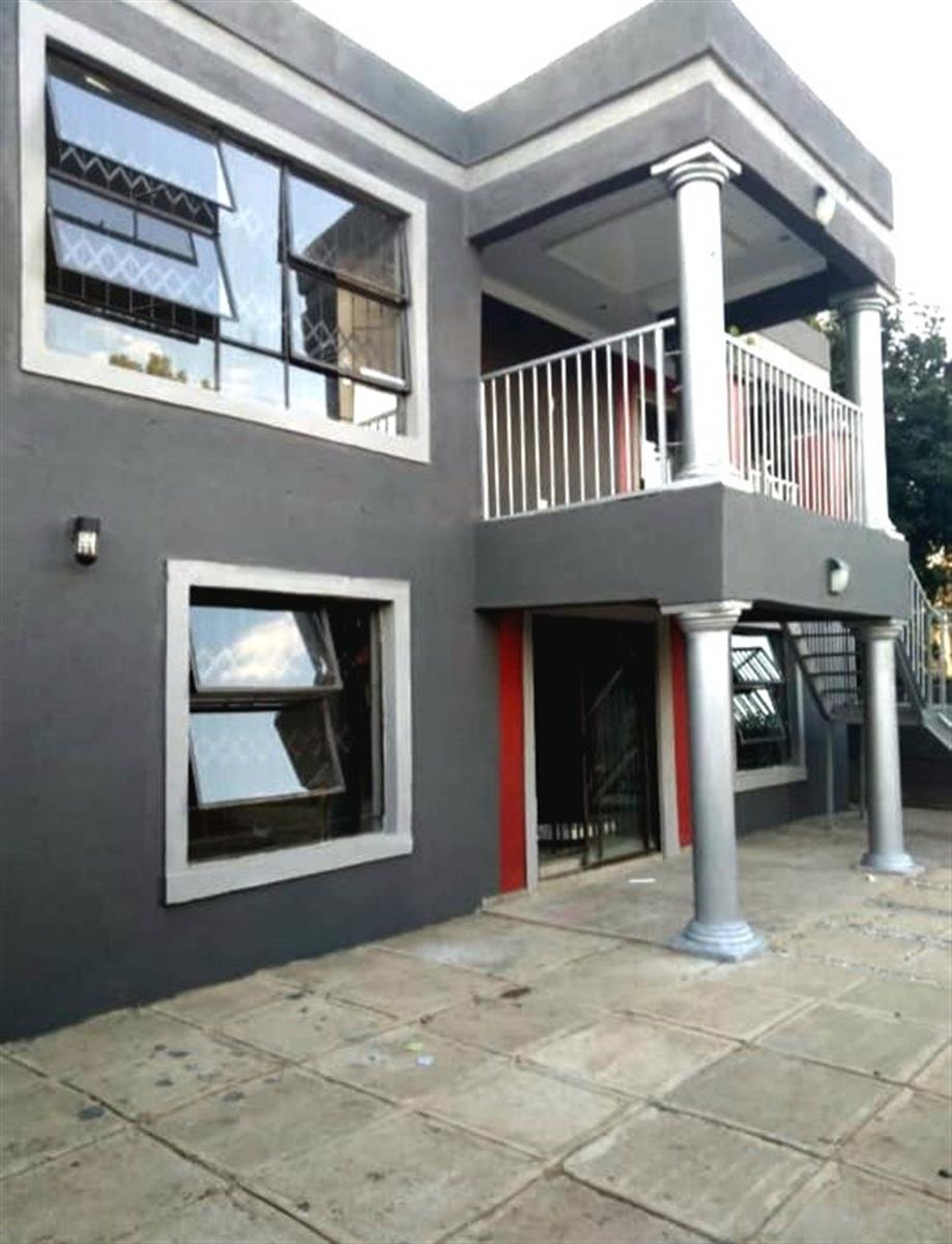 Apartment for rent in The Orchards, Akasia, 1250 m²