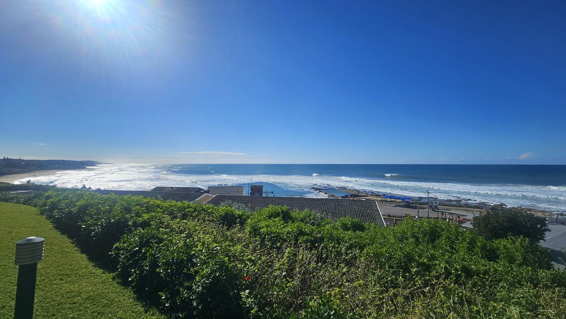 2 bedroom Apartment For Sale in Shelly Beach, Margate, KwaZulu Natal