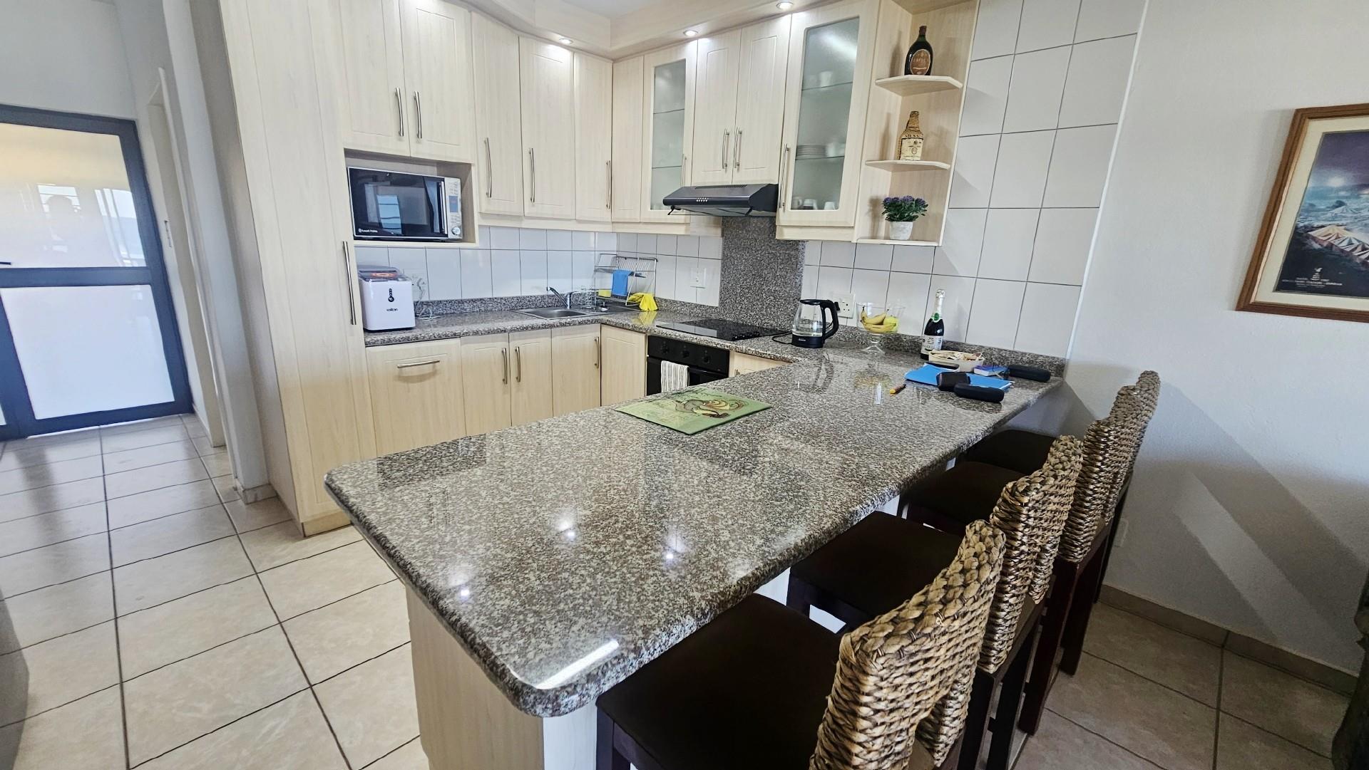 2 bedroom Apartment For Sale in Shelly Beach, Margate, KwaZulu Natal