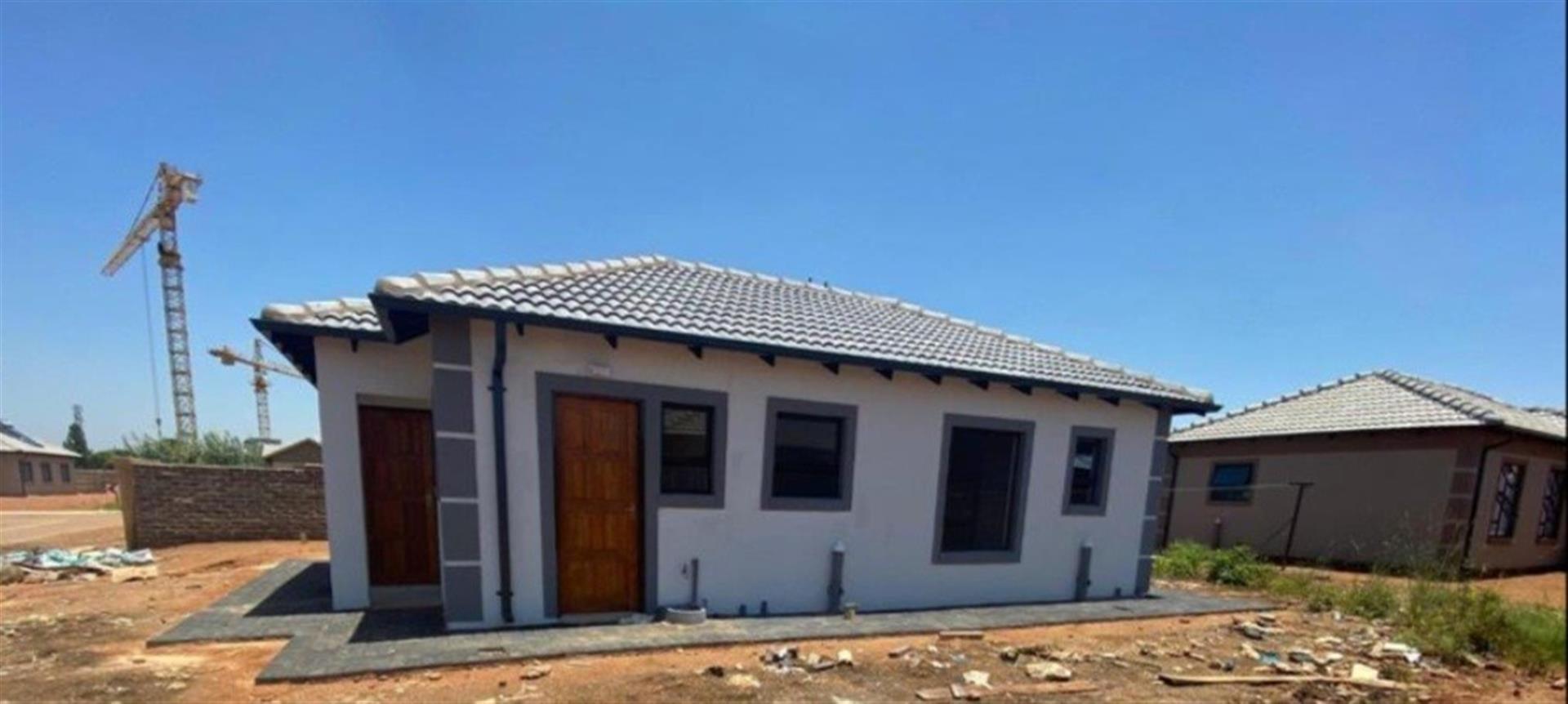 BRAND NEW HOUSE! BRAND NEW YOU! BRAND NEW YEAR!