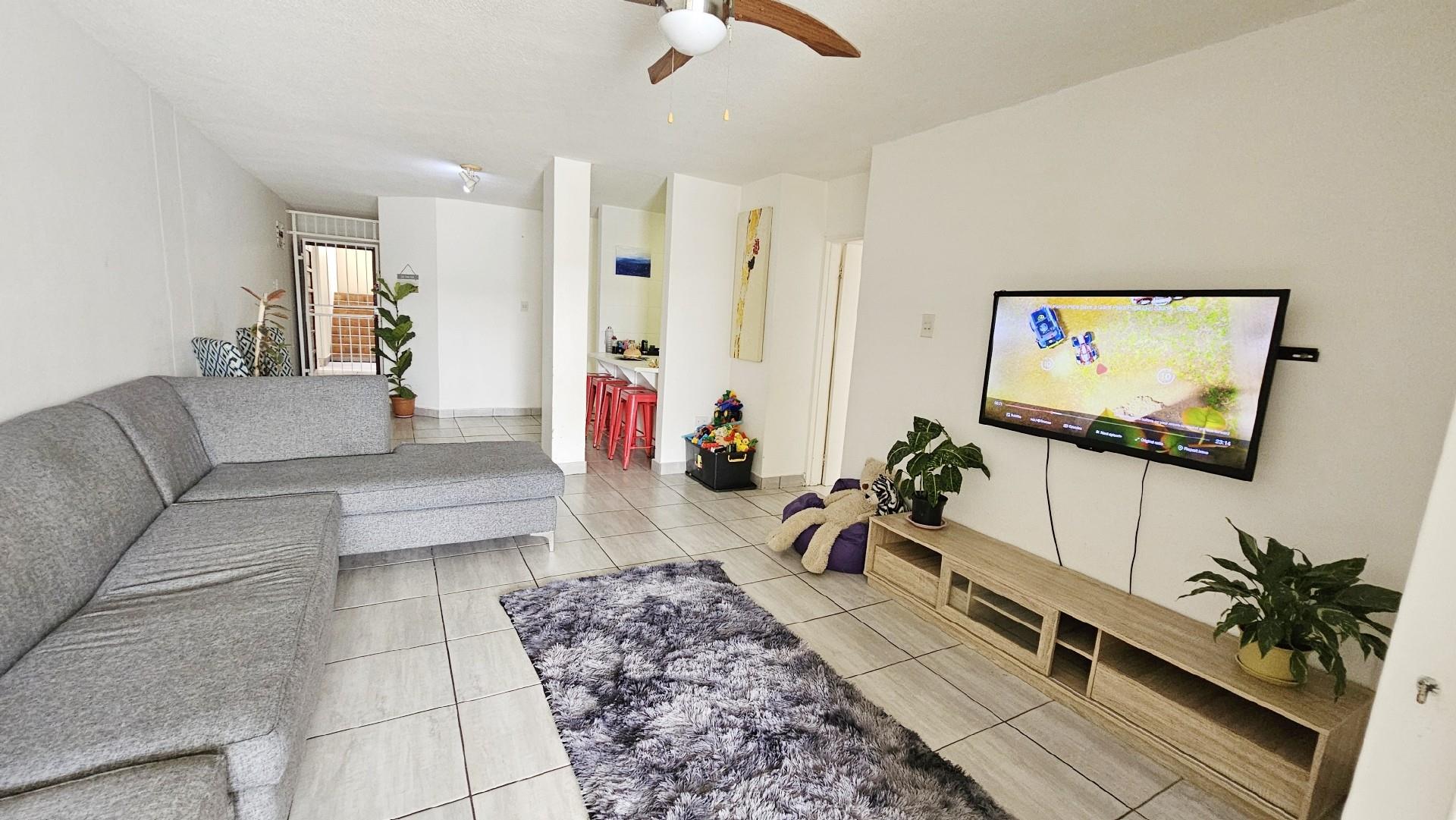 Apartment For Sale in Margate, KwaZulu Natal