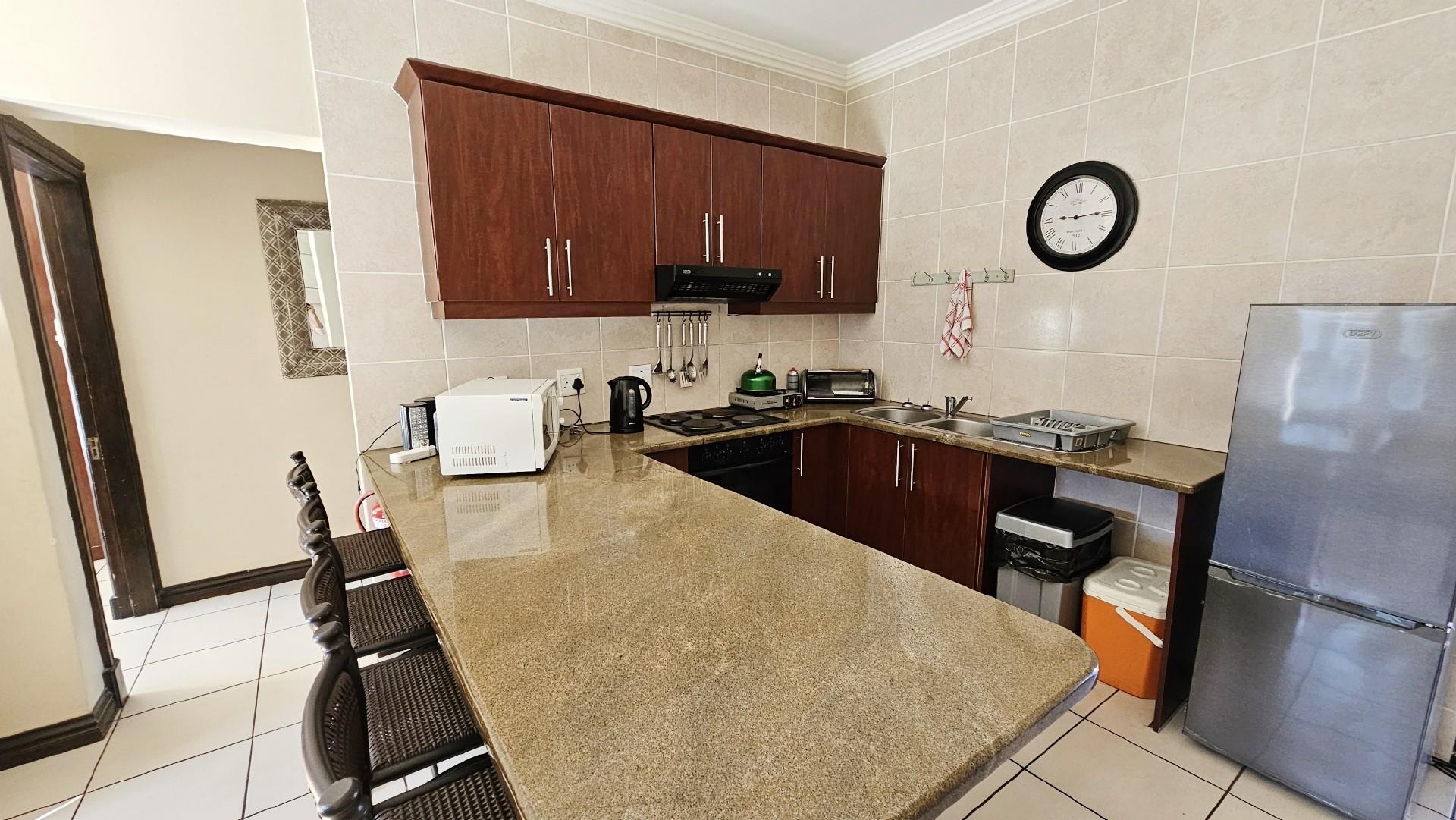 2bedroom, 2 bathroom furnished Apartment For Sale in Uvongo Beach, Margate, KwaZulu Natal