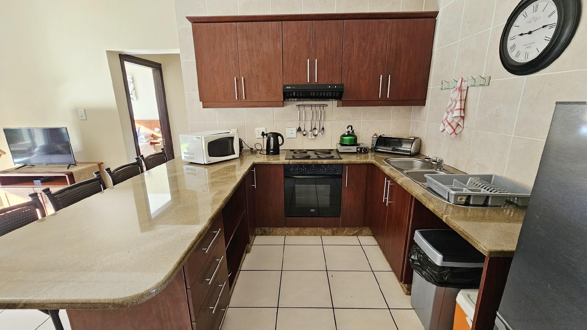 2bedroom, 2 bathroom furnished Apartment For Sale in Uvongo Beach, Margate, KwaZulu Natal