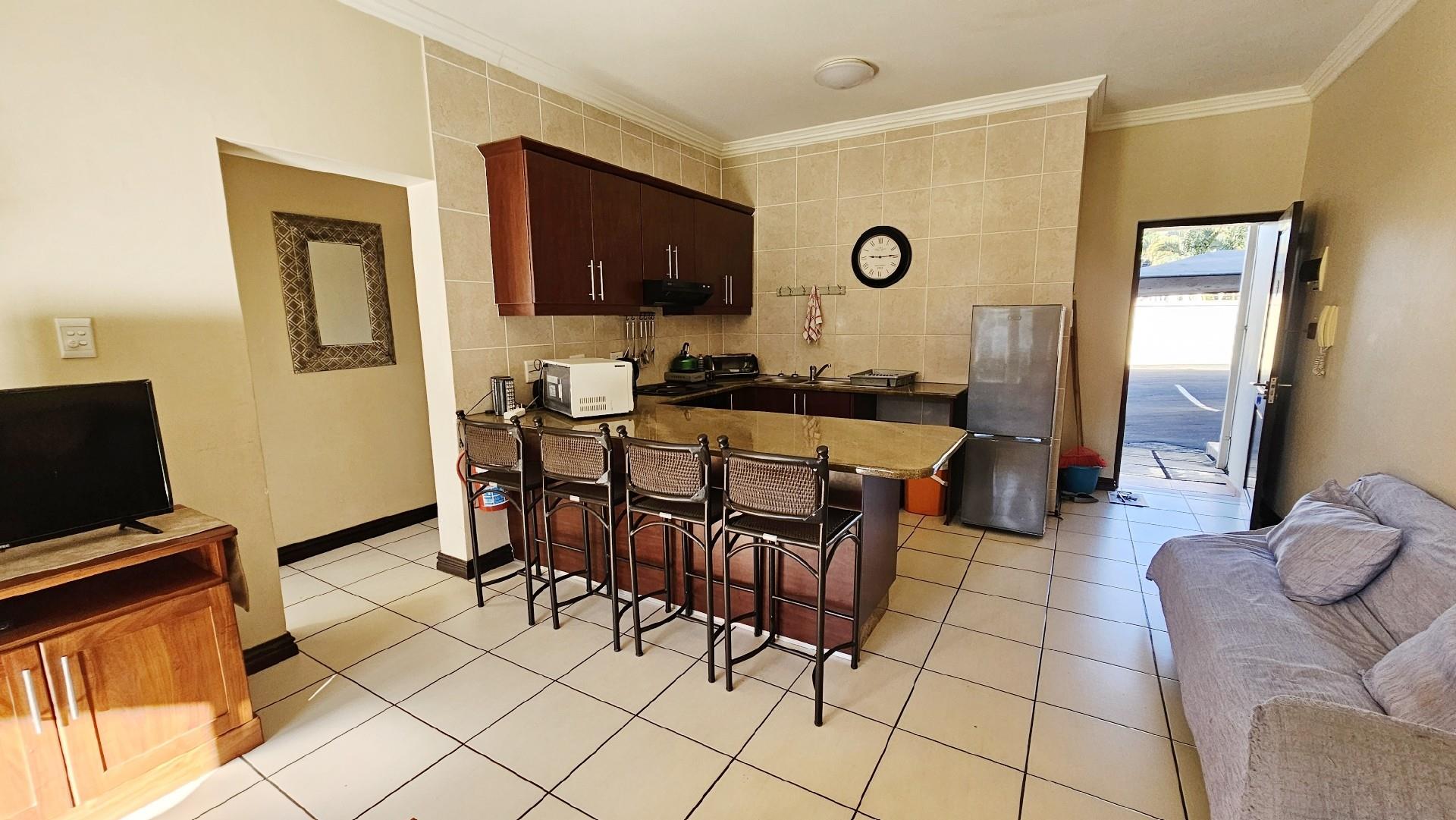 2bedroom, 2 bathroom furnished Apartment For Sale in Uvongo Beach, Margate, KwaZulu Natal