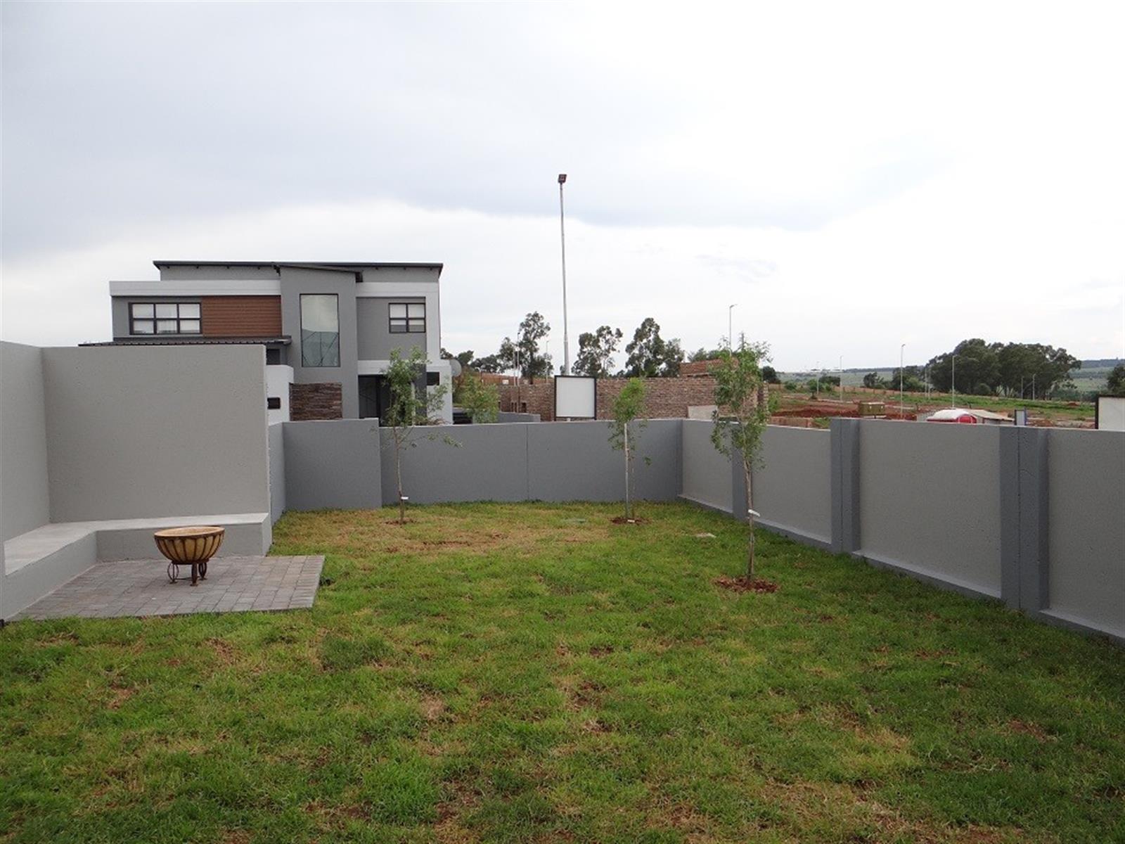 4 Bedroom House For Sale in Fountainbrook Estate, Midstream Estate, Centurion