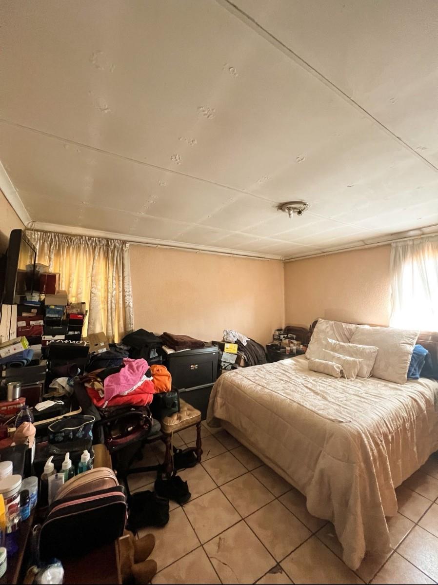 Modern 3-Bedroom Home for Sale in Morula View, Mabopane