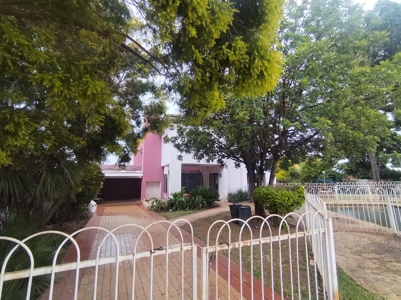 House For Sale in Lennoxton, Newcastle, KwaZulu Natal