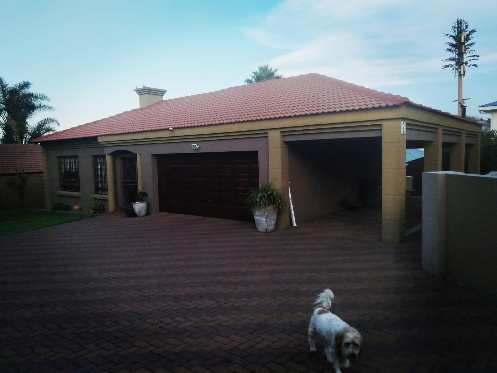Complex For Sale in Reyno Ridge, Witbank