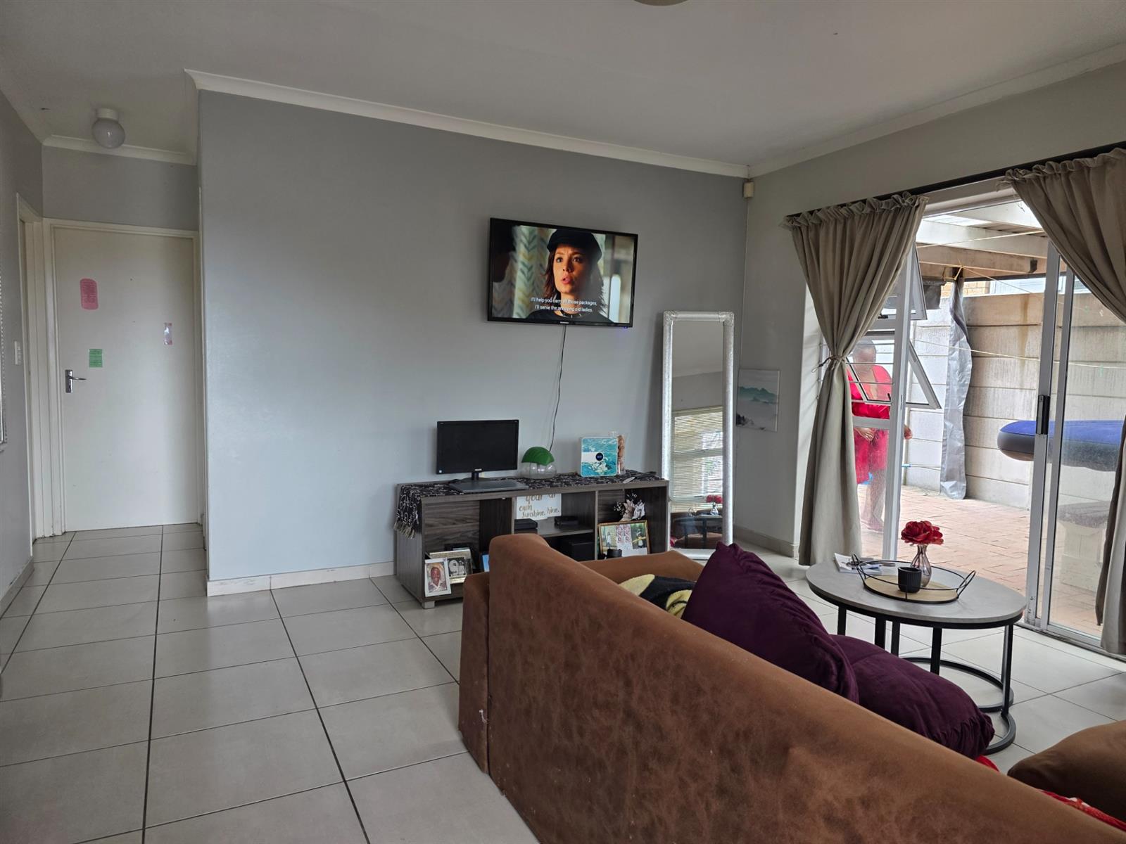 Townhouse For Sale in Annandale, Kuils River - REDUCED PRICE