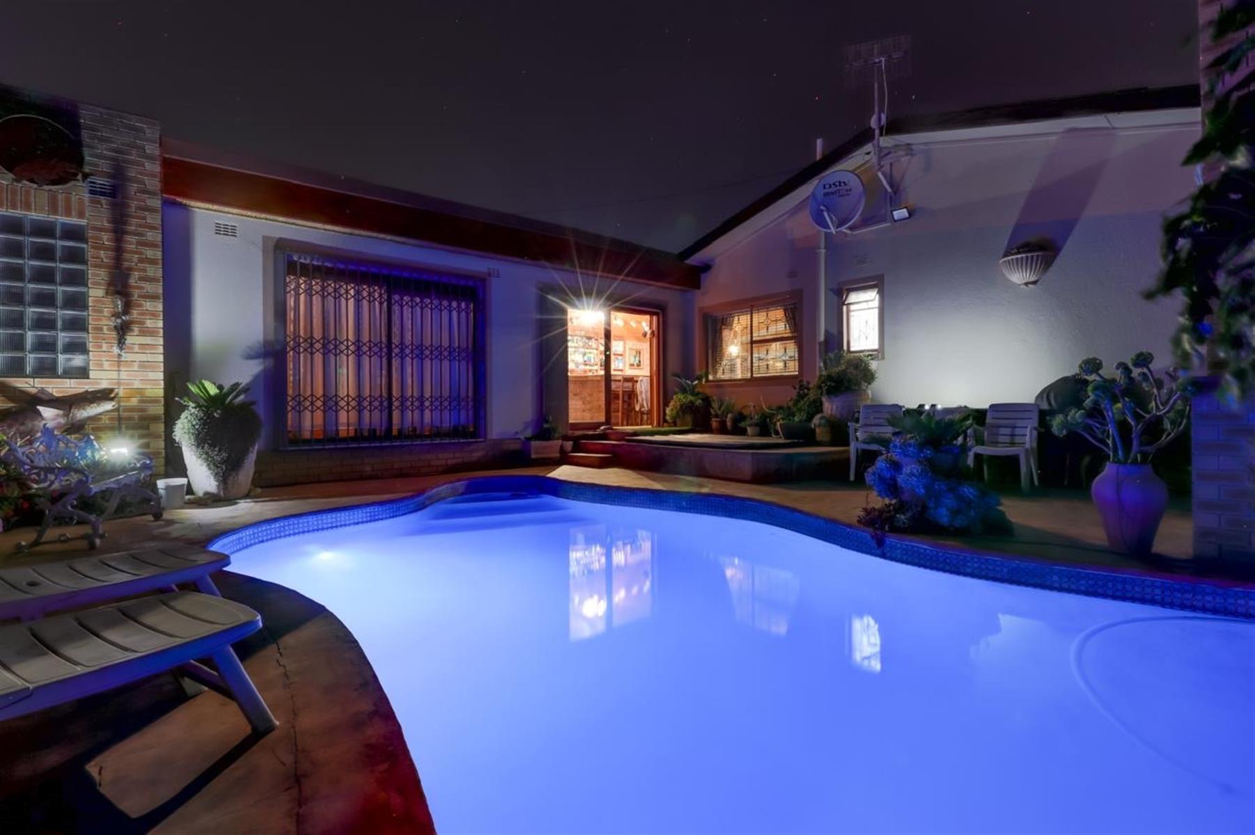 House For Sale in Townsend Estate, Goodwood