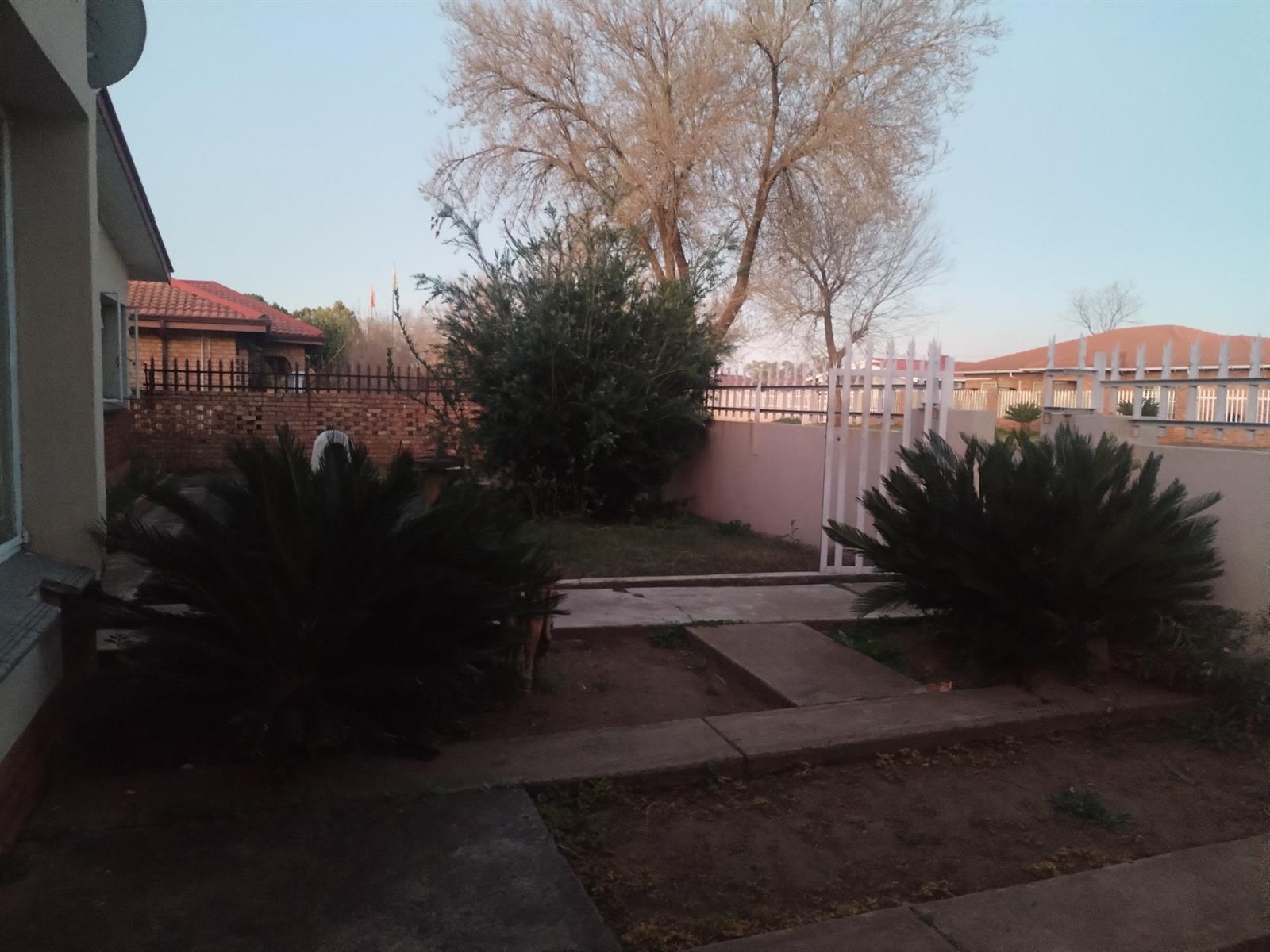 House For Sale in Lennoxton, Newcastle, KwaZulu Natal