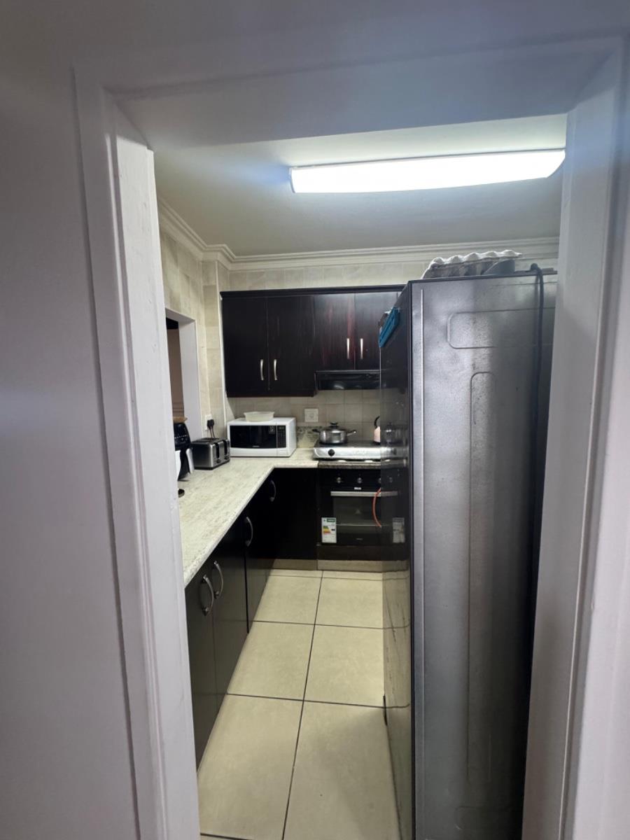 Apartment For Sale in Athlone Park, Amanzimtoti, KwaZulu Natal