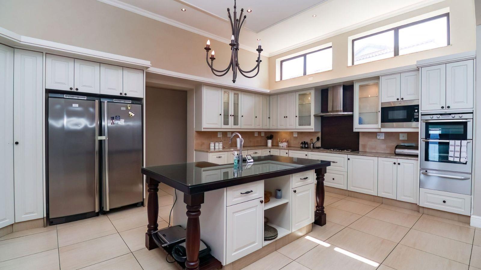Ocean view, Bush and River Living in the Garden Route!