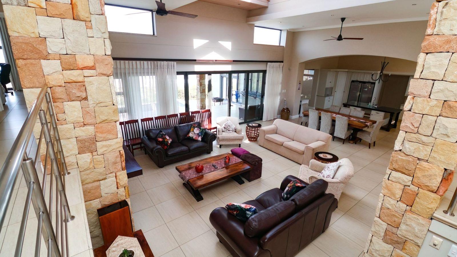 Ocean view, Bush and River Living in the Garden Route!