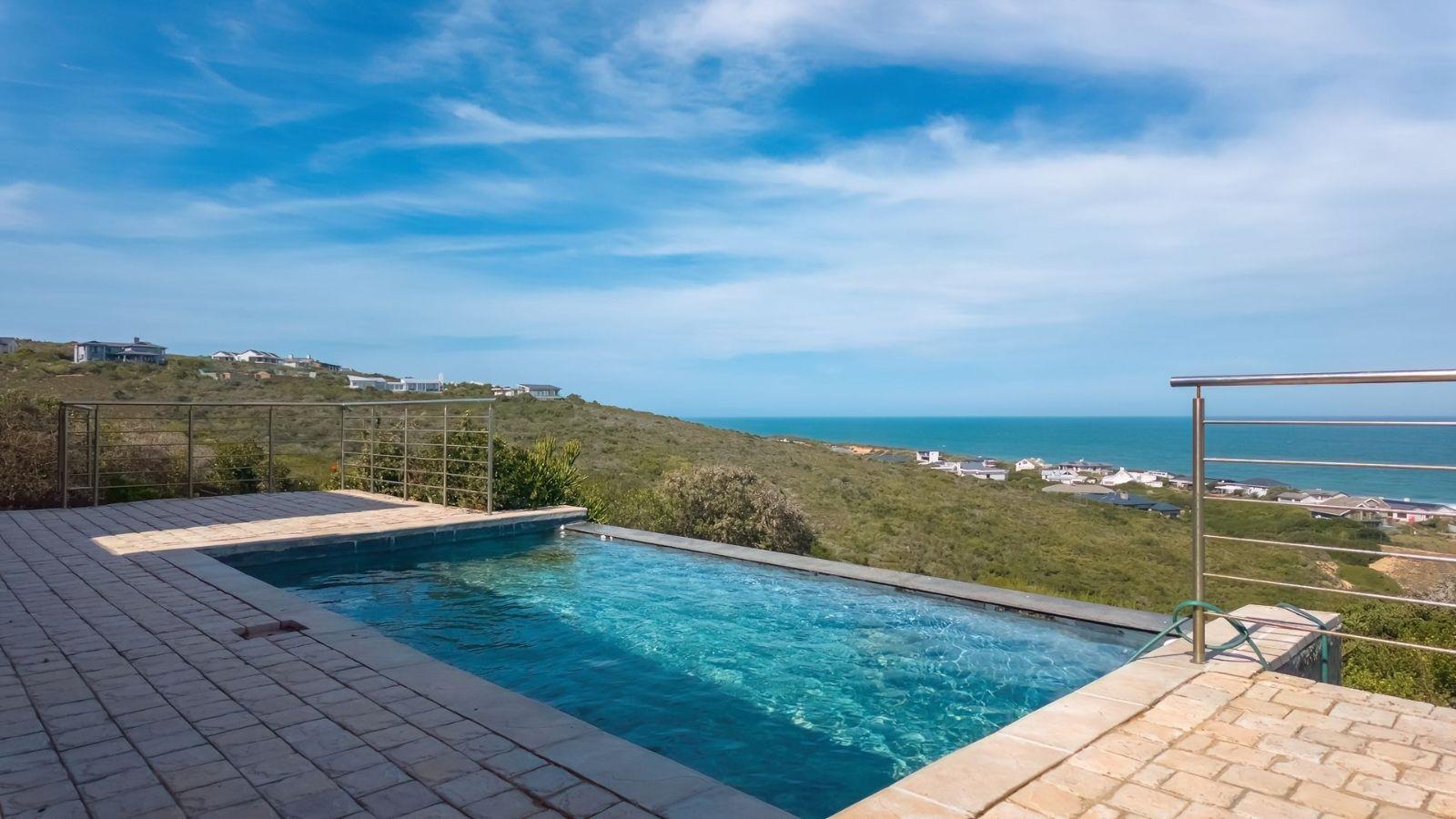 Ocean view, Bush and River Living in the Garden Route!