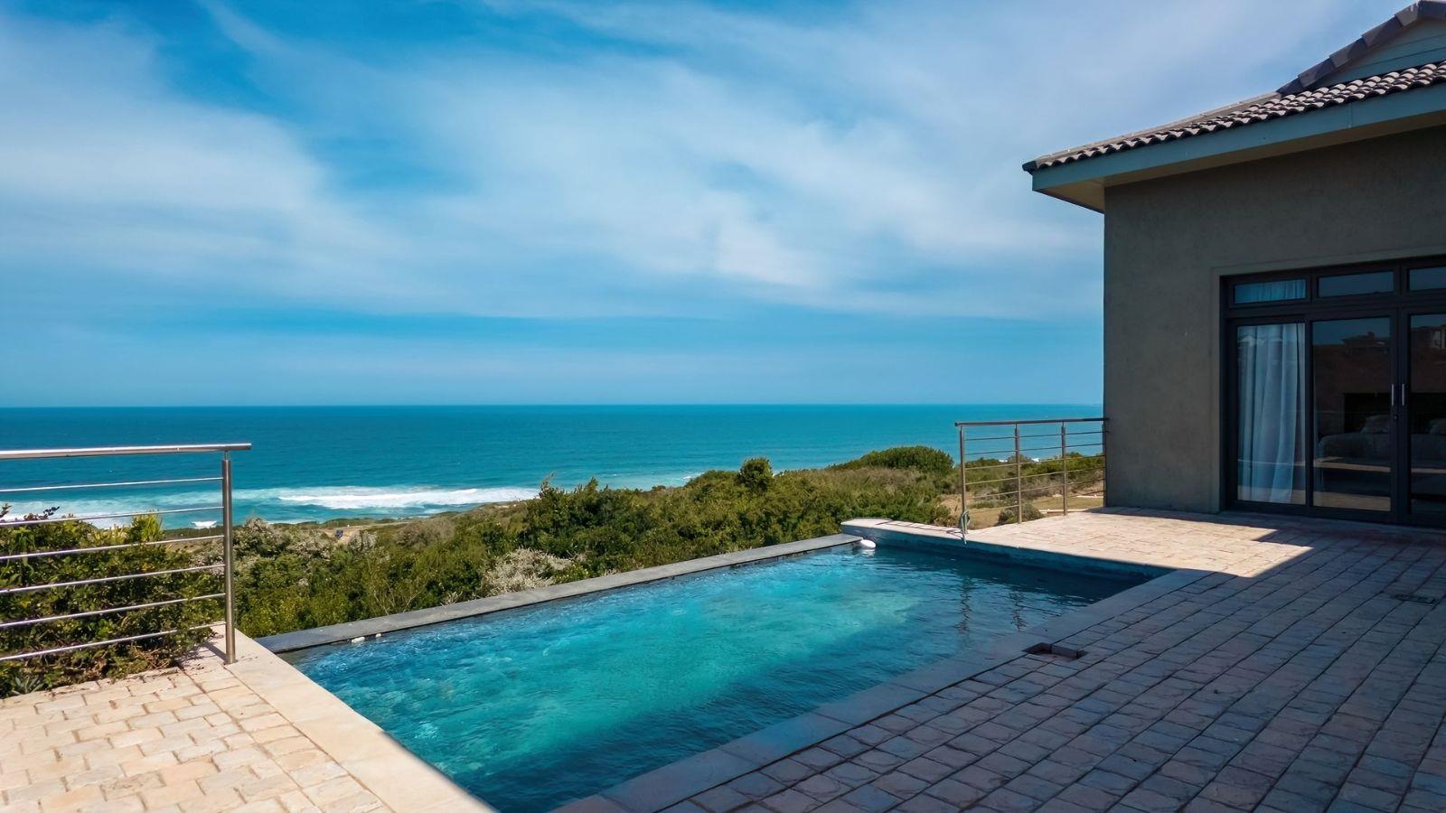 Ocean view, Bush and River Living in the Garden Route!