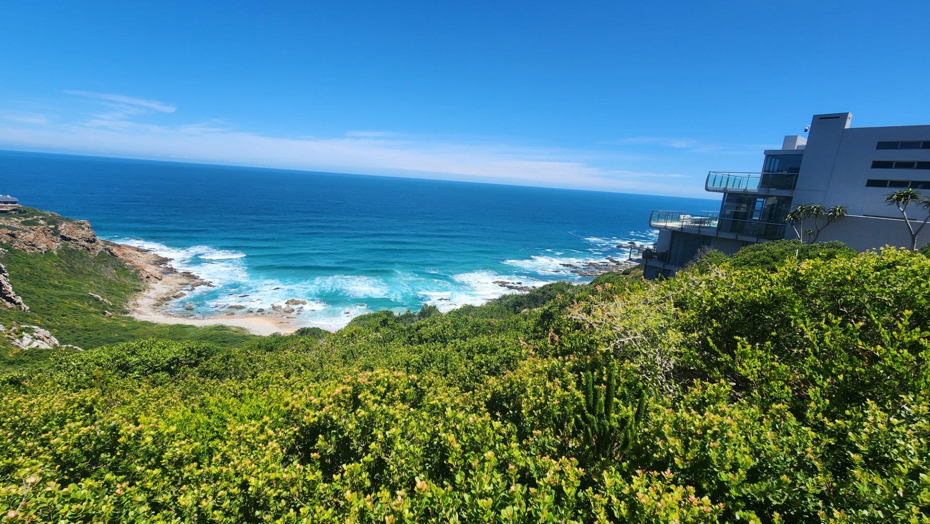 Cliffside Vacant Stand, Panoramic Ocean Views, Luxury Living!