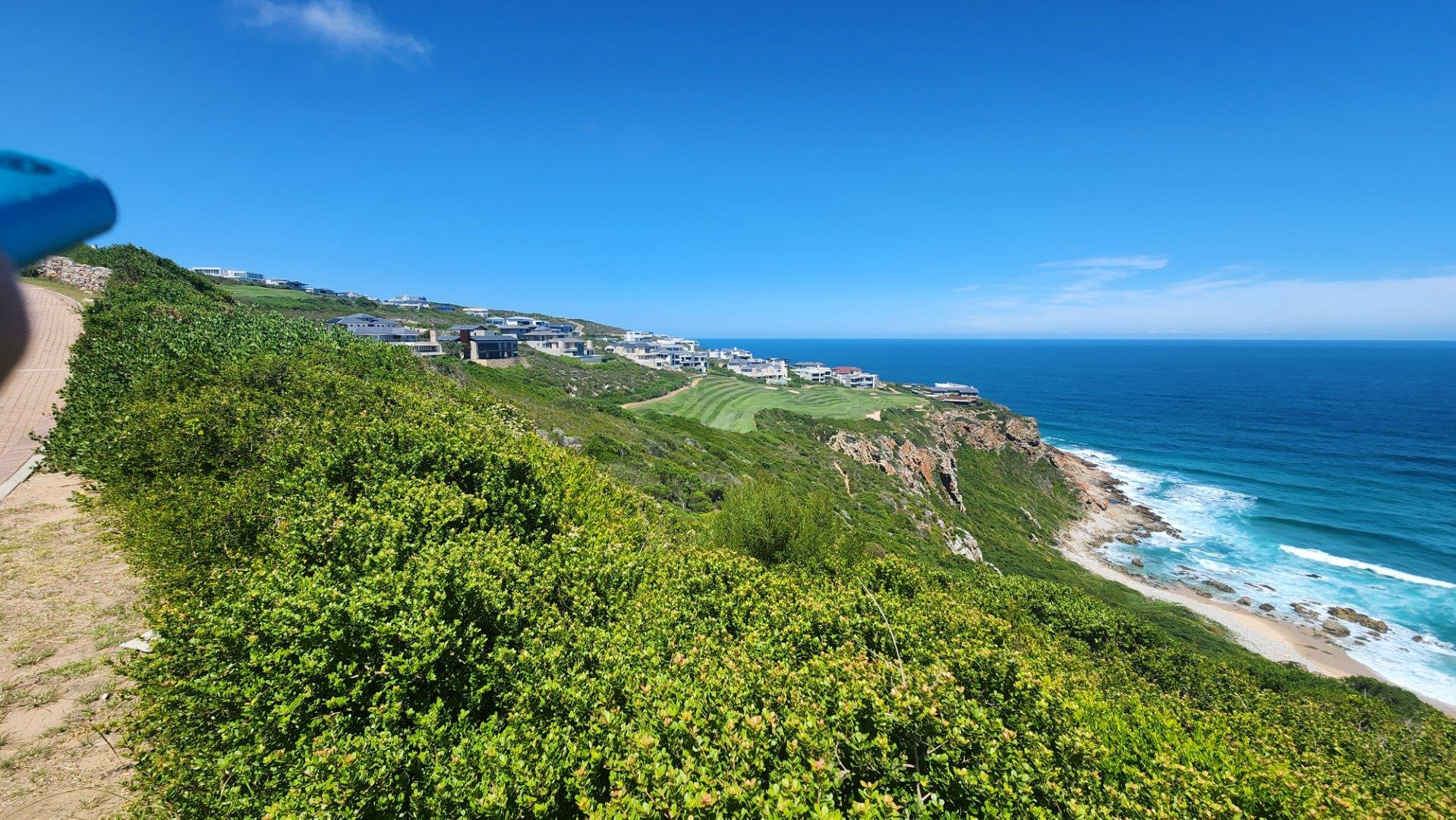 Cliffside Vacant Stand, Panoramic Ocean Views, Luxury Living!