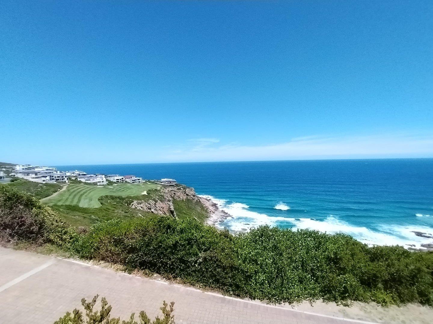 Cliffside Vacant Stand, Panoramic Ocean Views, Luxury Living!