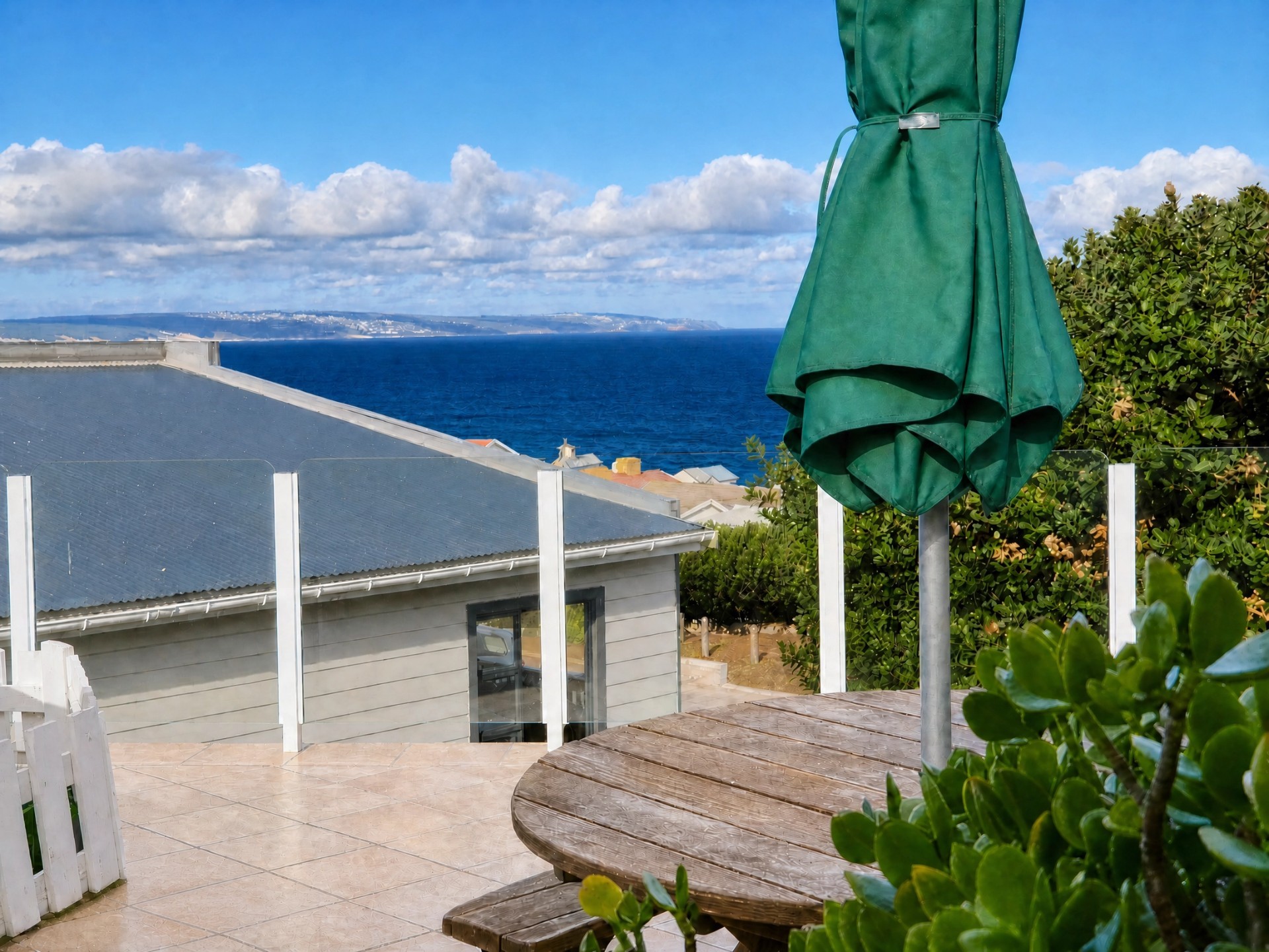 Ideal Multi-Generational Home in the Heart of Boggomsbaai