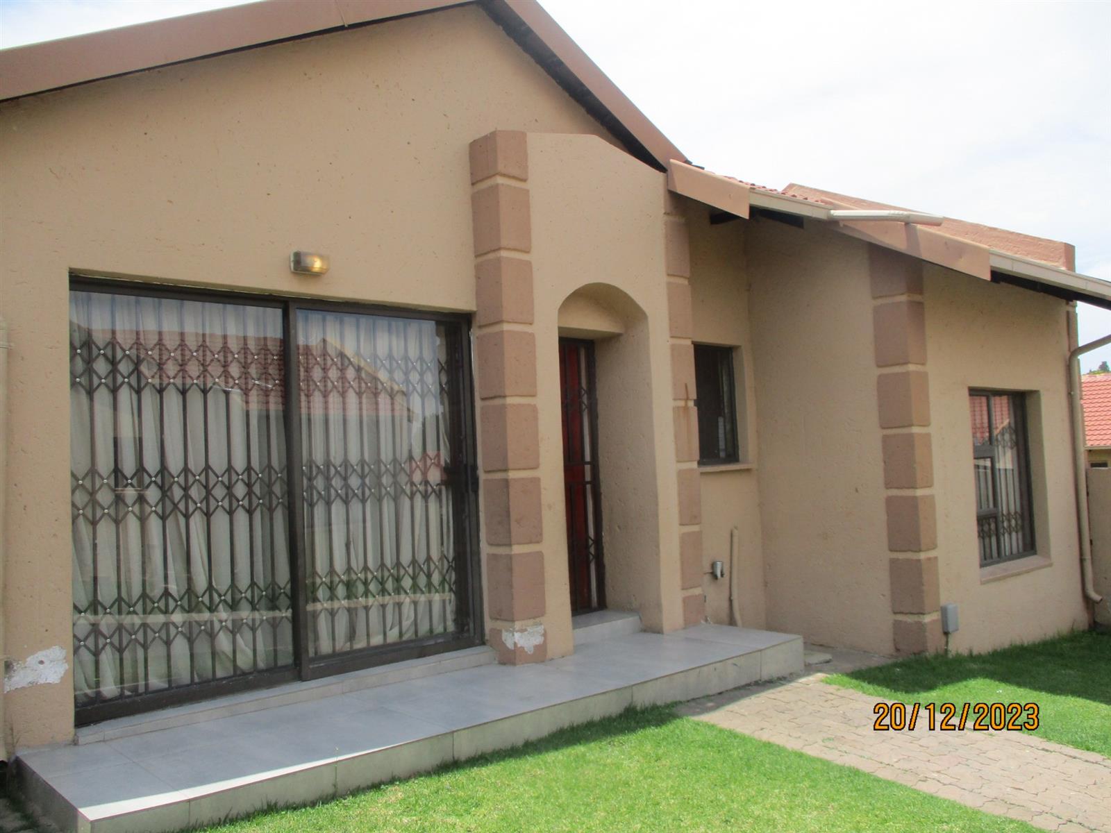 House For Sale in Birchleigh North, Kempton Park