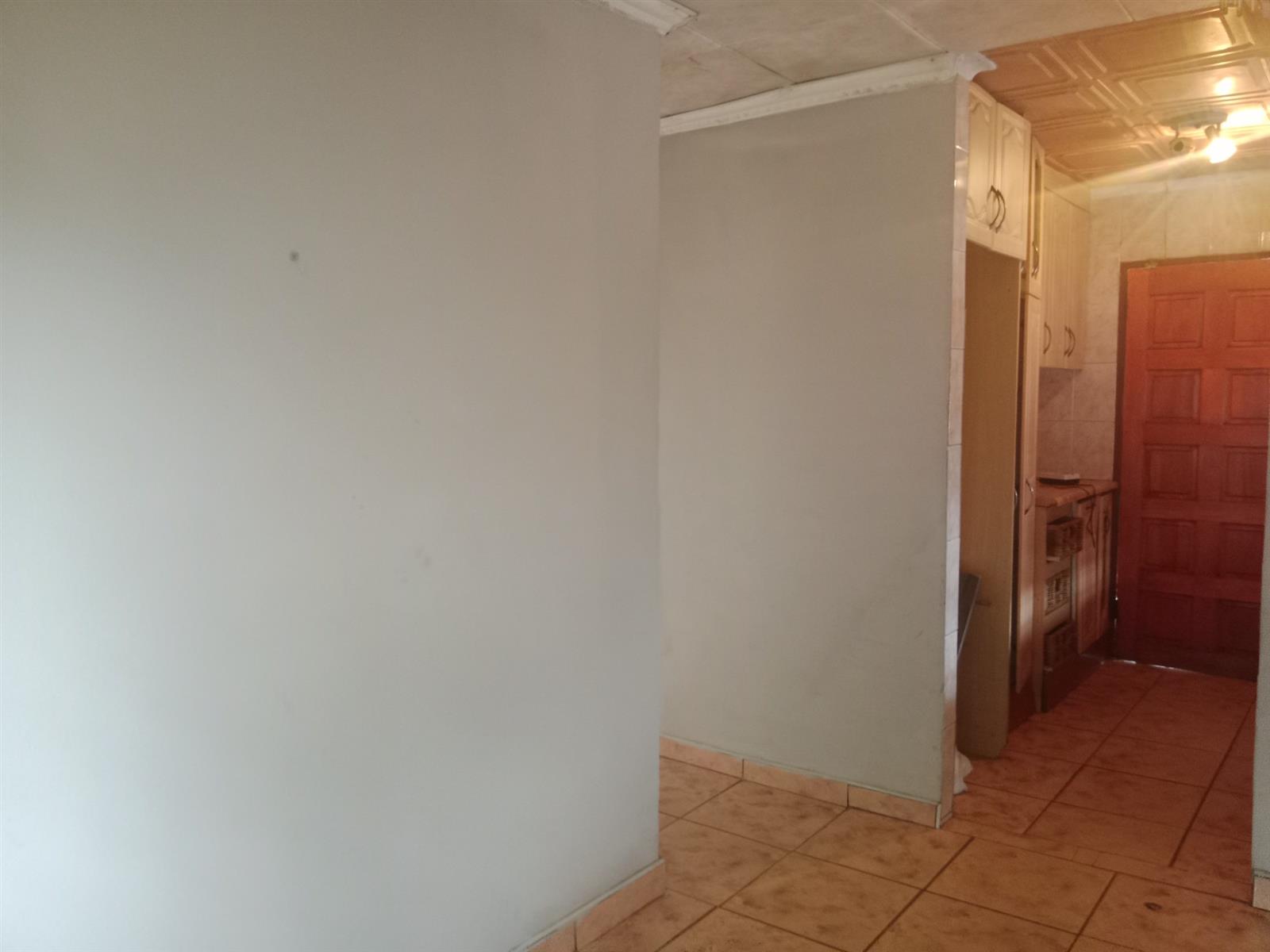 3 Bedroom House with a Garage To Rent in Philip Nel Park, Pretoria West