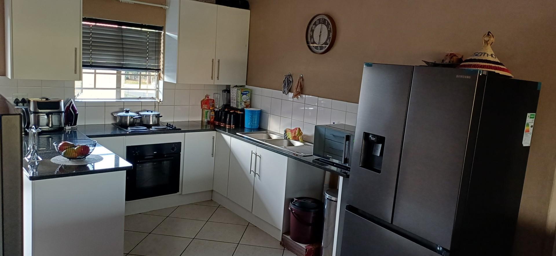 Two-bedroom Apartment For Sale in Kriel