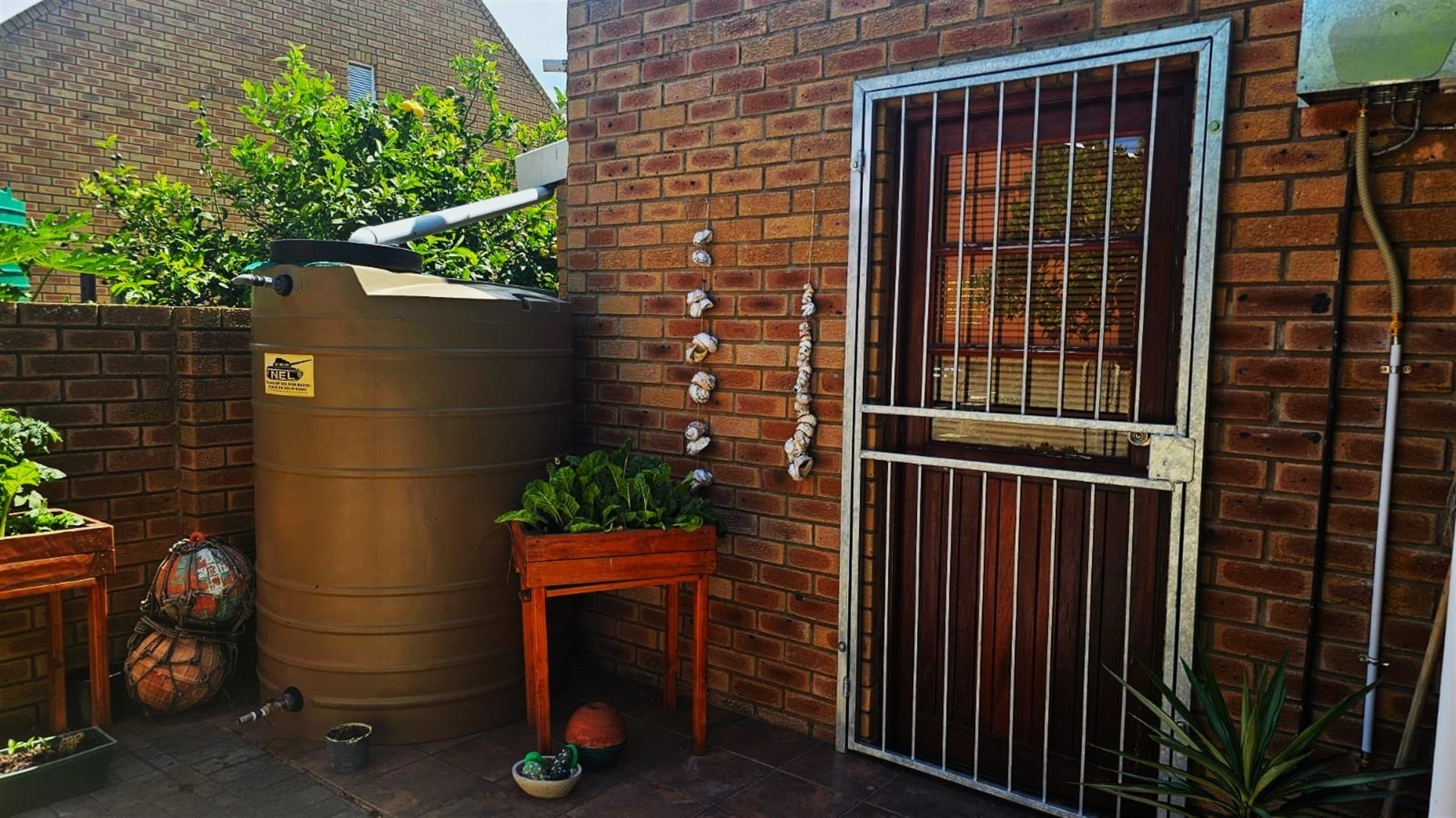 The perfect lock up and go low- maintenance home in Stilbaai West