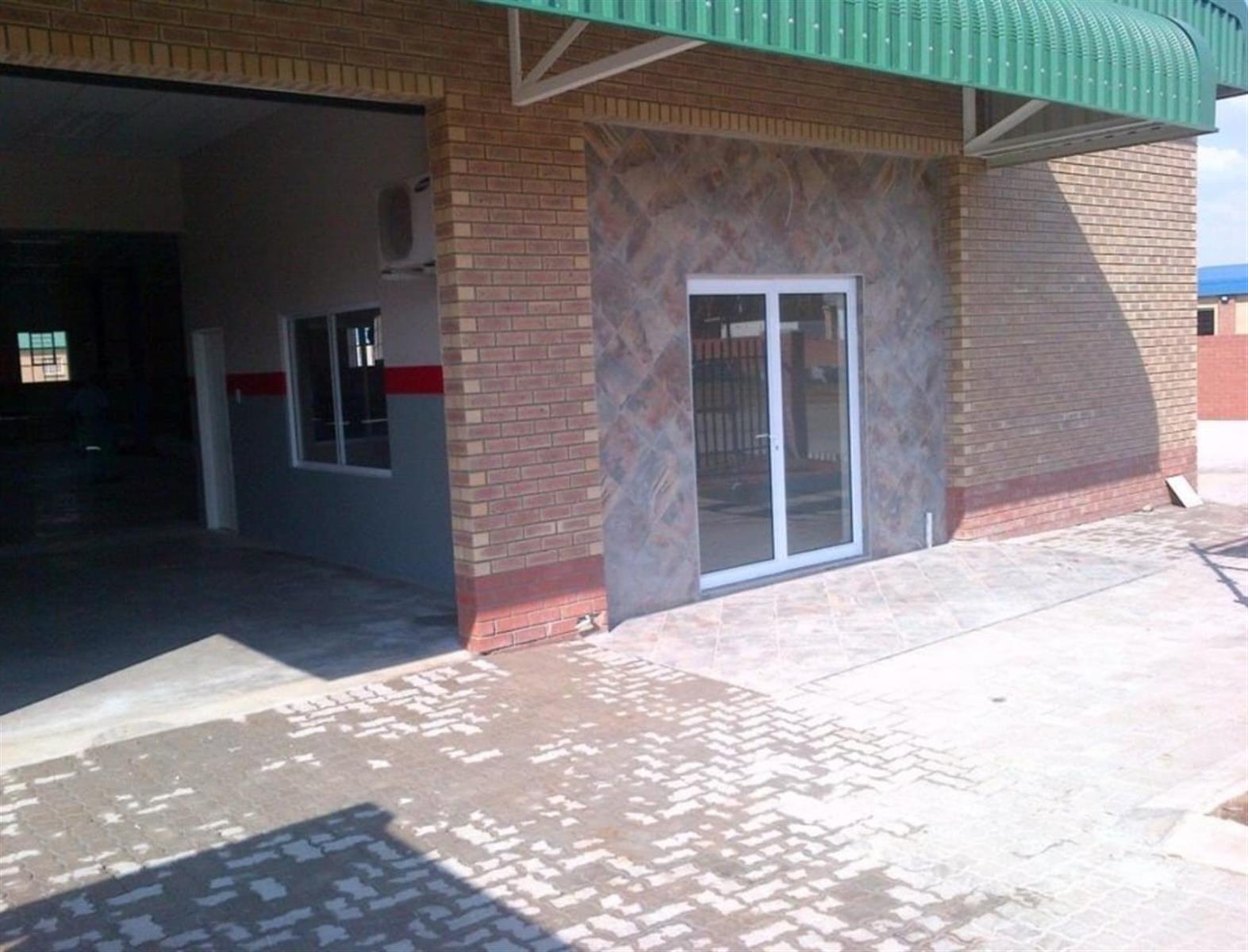 Industrial Property For Sale in Marelden, Witbank