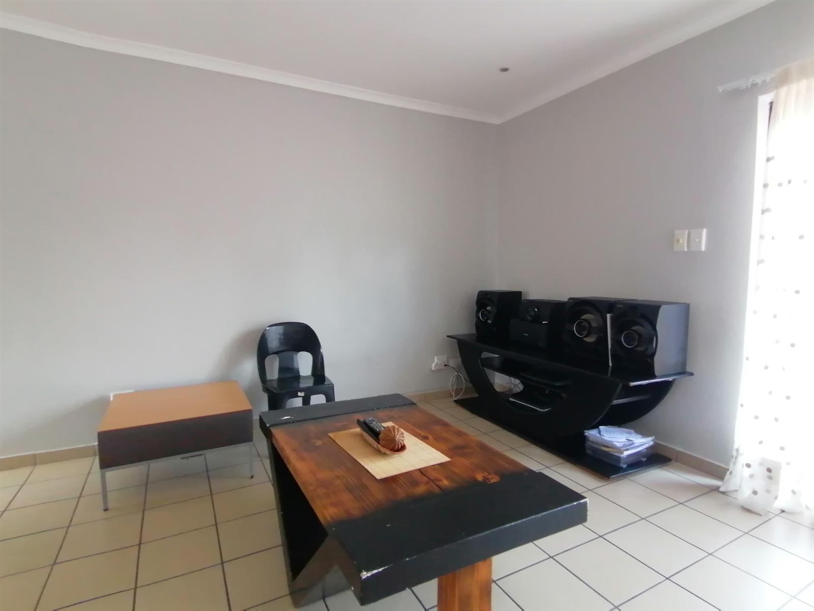 Margate. Townhouse in secure eco estate