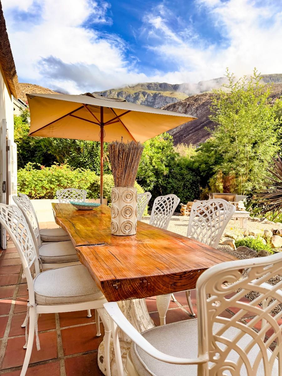 Exquisite Cape Dutch Homestead at the Edge of Greyton Nature Reserve (Greyton, Western Cape)
